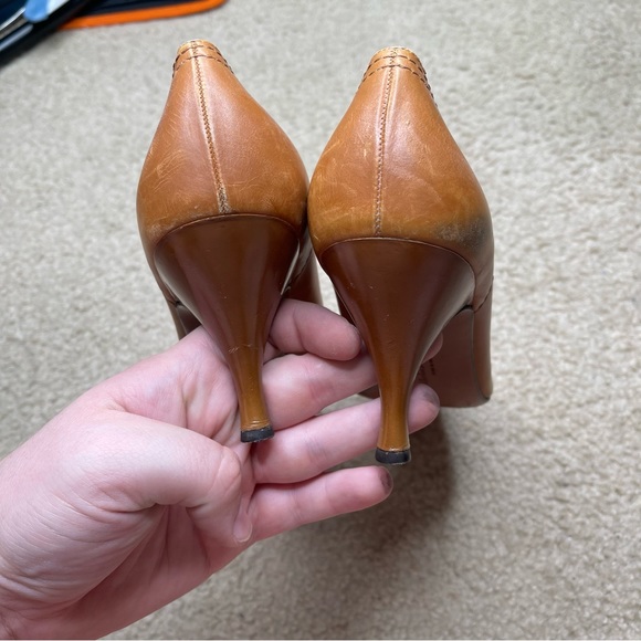 Salvatore Ferragamo Womens Leather Heels - Picture 3 of 7